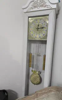 ساعت ایستاده چوبی