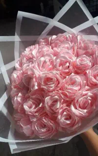 گل روبانی،شاین دار