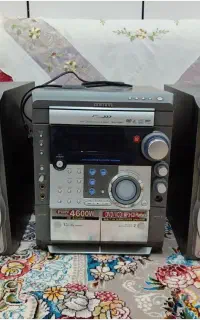 به یک ضبط قدیمی این مدل