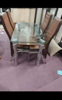 میز ناهارخوری چهارنفره