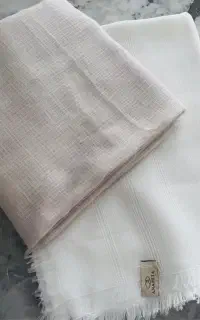 شال نخی زنانه سفید و کرم نو
