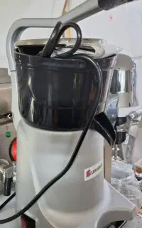 آب پرتقال گیری