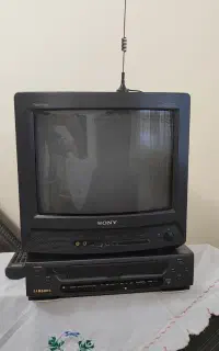 تلویزیون 14اینچ رنگی sony