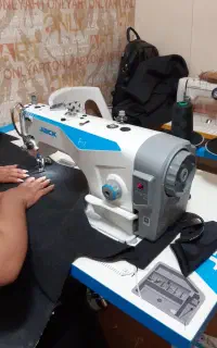 2 عدد چرخ خیاطی راسته دوزf12 فقط ۴ ماه کار کردن