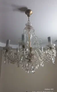 سه عدد لوستر شیشه ای