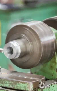 استخدام در تراشکاری