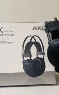 هدفون AKG K44