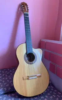 گیتار یاماها