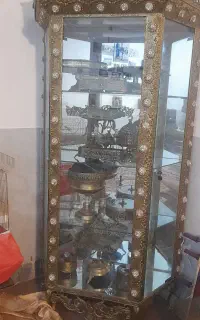 ویترین برنزنو