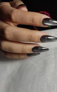 کاشت ناخن ودیگرخدمات شهرک لاله