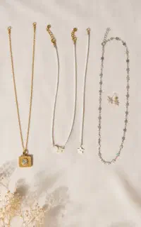 گردنبند و گوشواره