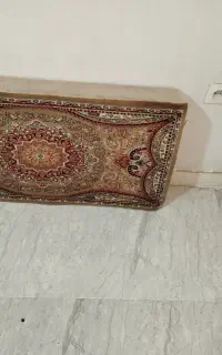 دو عدد پشتی کرم