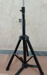 سه پایه مناسب سرمانکن و رینگ لایت