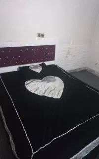 رو تختی مخمل