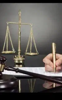 وکیل پایه یک دادگستری