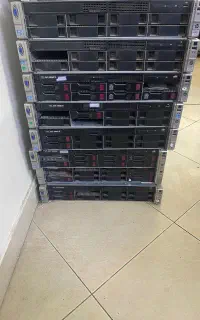server dl380 G8 دارای فرم فاکتور 8LFF