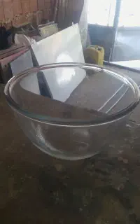 کاسه شیشه ای بزرگ