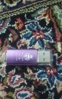 فلش ۶۴ گیگ