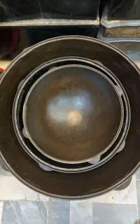 دیگ چدن روسی قدیمی
