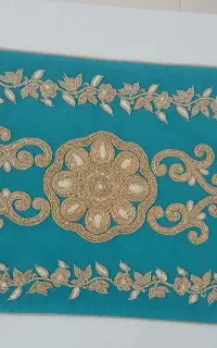 رومیزی سرمه دوزی شده