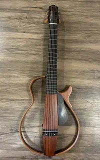 گیتار نایلون yamaha SLG200n