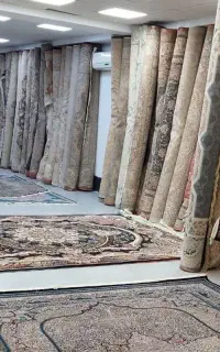 اینجا هر چی که از فرش دنبالشی وجود داره