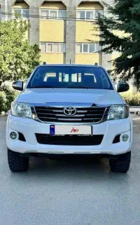هایلوکس۲۰۱۴دیزلی بیرنگ بدون مشابه‌معاوضه‌باخودرو
