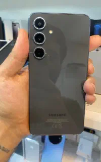 samsung s24fe در حد اکبند
