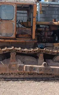 بلدوزر d7 جهت کار