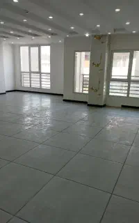 بلوار ارم ۱۱۵متر اداری دوسال ساخت طبقه۲
