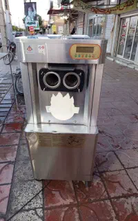 بستنی‌ساز