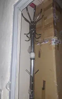 چوب لباسی ایستاده