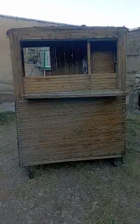 جایگاه برای فروش سمبوسه