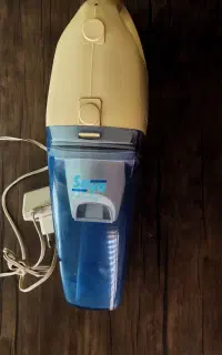 جارو شارژی دستی