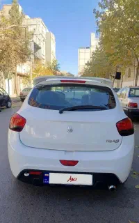 تیبا 2 بدون رنگ کم کار در حد خشک.