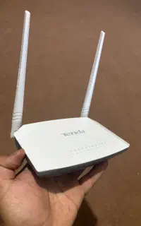 مودم تندا دو آنتن چهار پرت