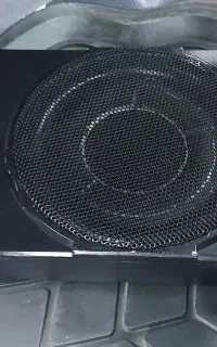 ساب زیرصندلی