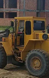 استخدام راننده لودر ولوو ۴۴۰۰ جفت