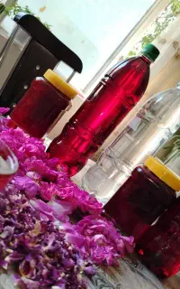 مربای گل محمدی وگلاب