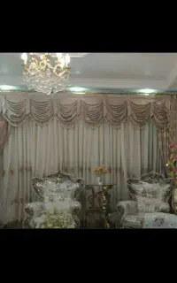 پرده سلطنتی  همراه با استری و4عدد چوب پرده