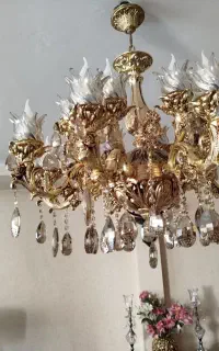 لوستر بزرگ شانزده شاخه
