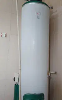 آبگرمکن ایستاده سالم