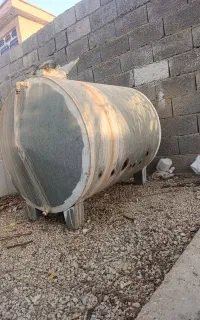 مخزن آب هزار لیتری،دو عدد پمپ آب