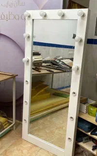 آینه قدی  نو به همراه چراغ ال ای دی