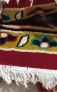 دو عدد فرش ۱۲ متری ویک عدد فرش طبیعی