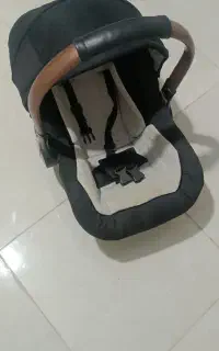 کریر نوزاد کاملا نو