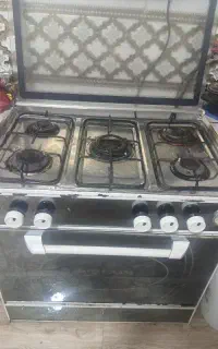 اجاق گاز در حد نو ۵شعله