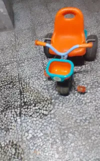 سلام فروش سه چرخه در حد نو