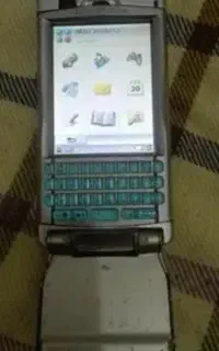 گوشی کلکسیونی p990