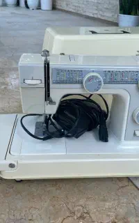 چرخ خیاطی جاسمینه در حد نو